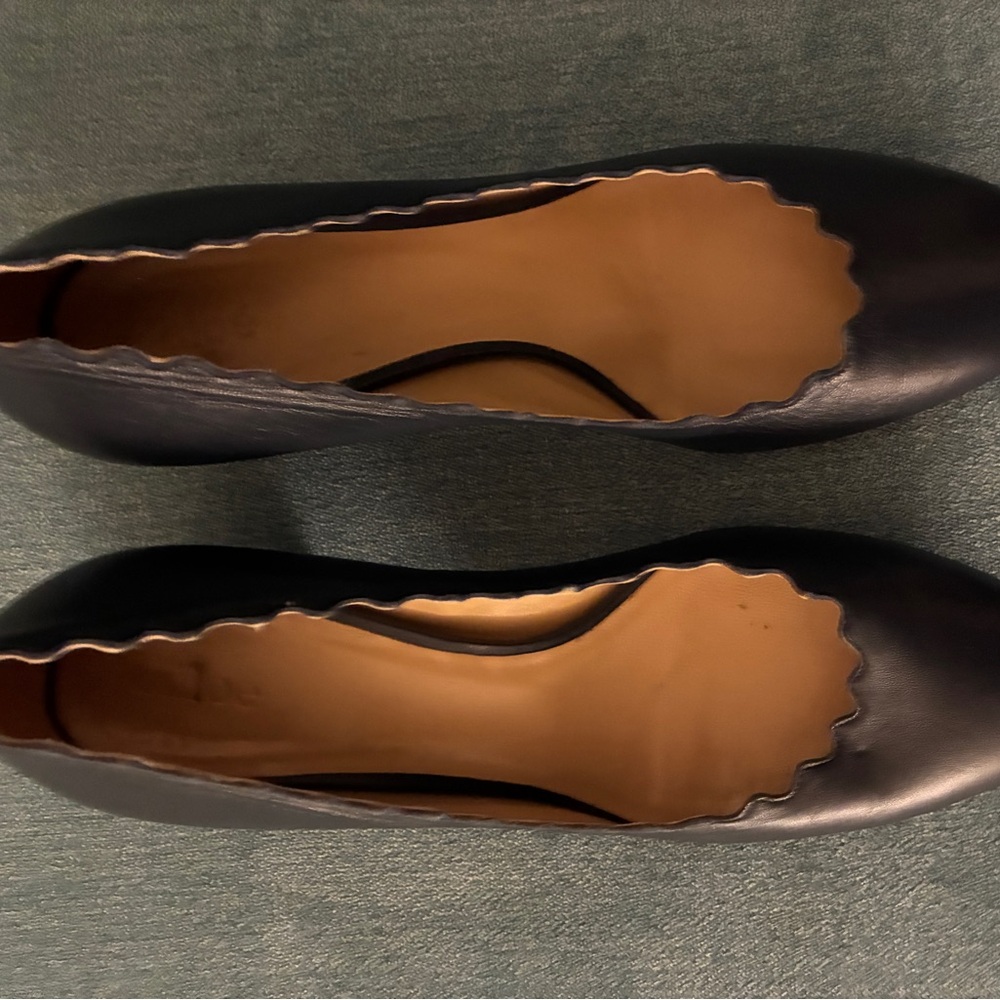 Chloe Navy Scalloped Heels - Picture 1 of 3